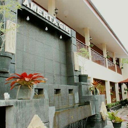 Amerta Giri Guest House Wonosobo Kültér fotó