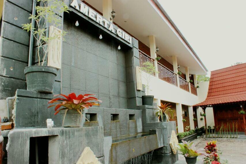 Amerta Giri Guest House Wonosobo Kültér fotó